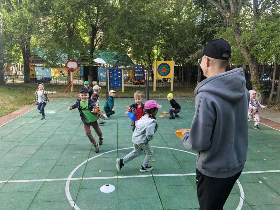 Активные игры на прогулке