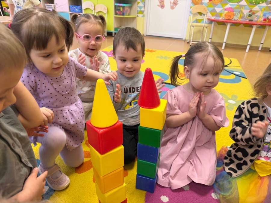 «День волшебных кубиков».