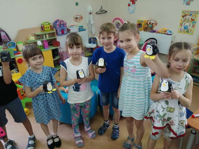Игрушка из бросового материала
