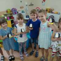Игрушка из бросового материала